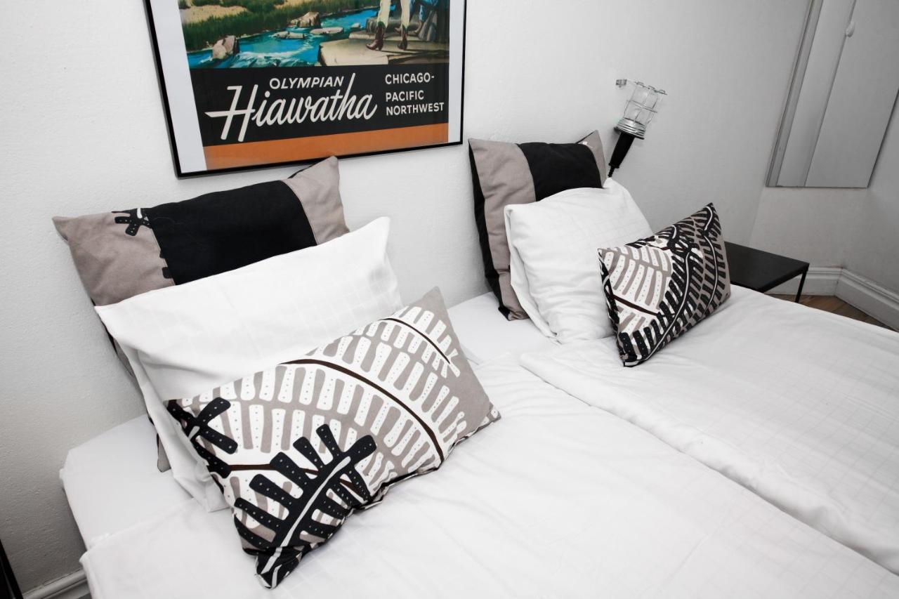 Double Room with Private Bathroom,775927075:JPEG